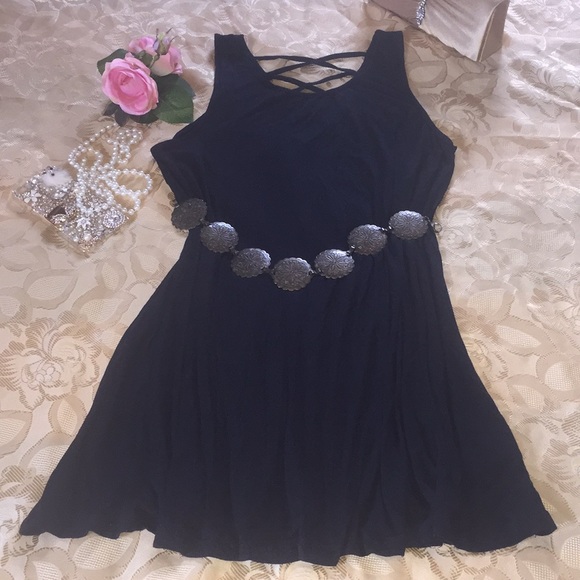 Dresses & Skirts - NWT 🌹SALE🌹Little Black Dress🌹